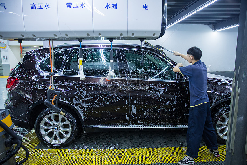 汽車美容洗車 精洗流程與漆面護理全解析